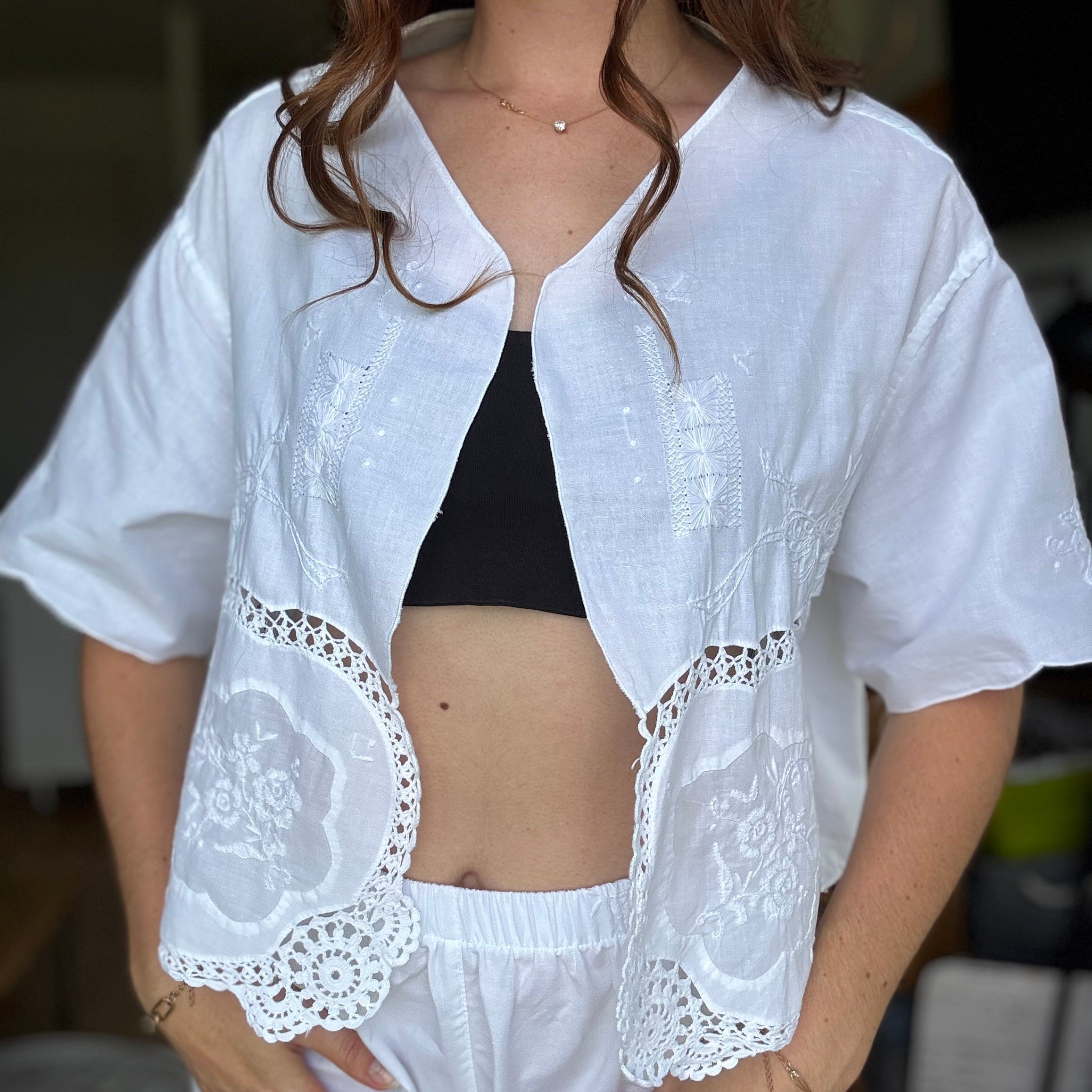 Blouse GRANNY - blanche brodée