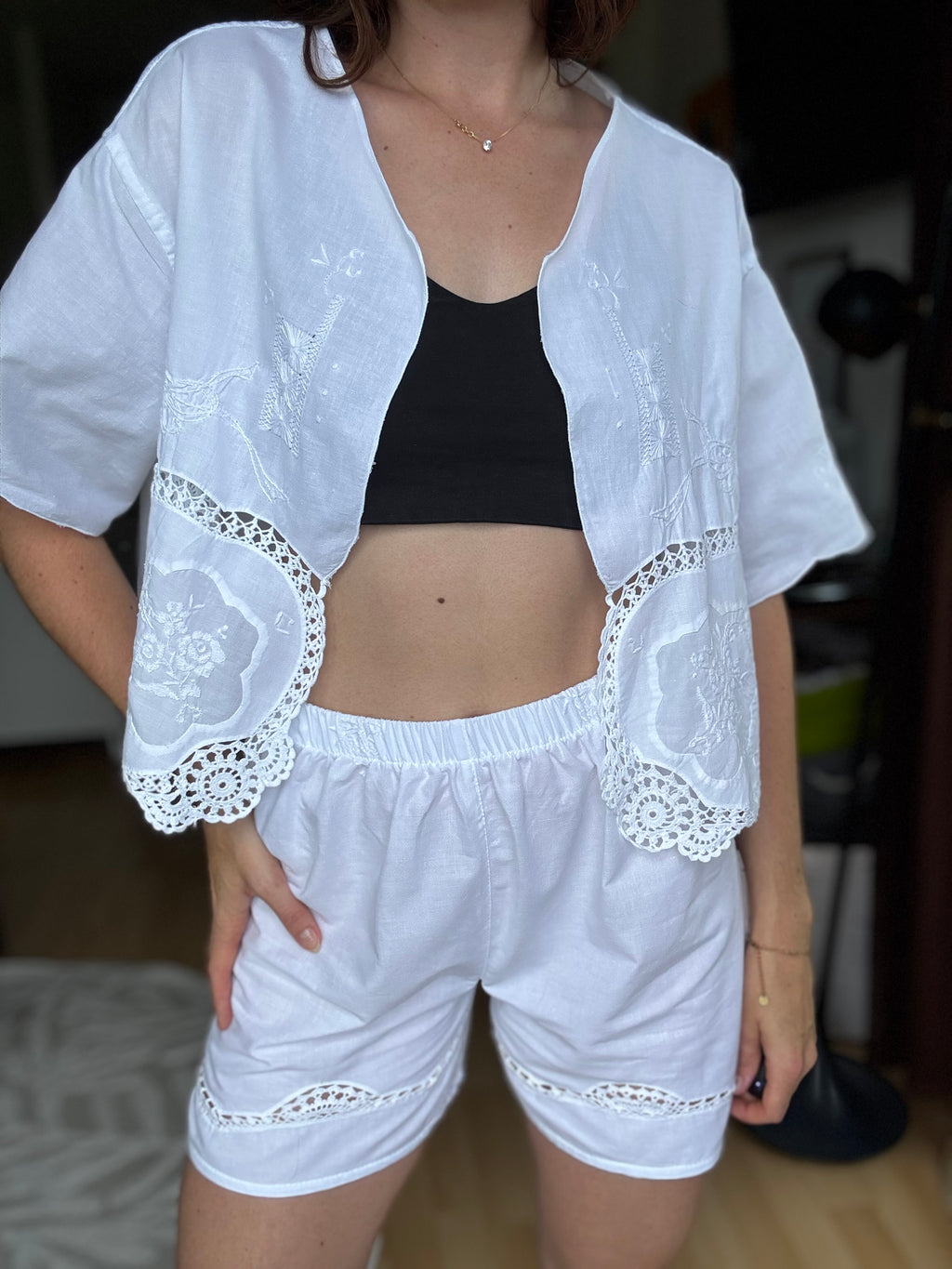 Ensemble GRANNY - blanc brodé