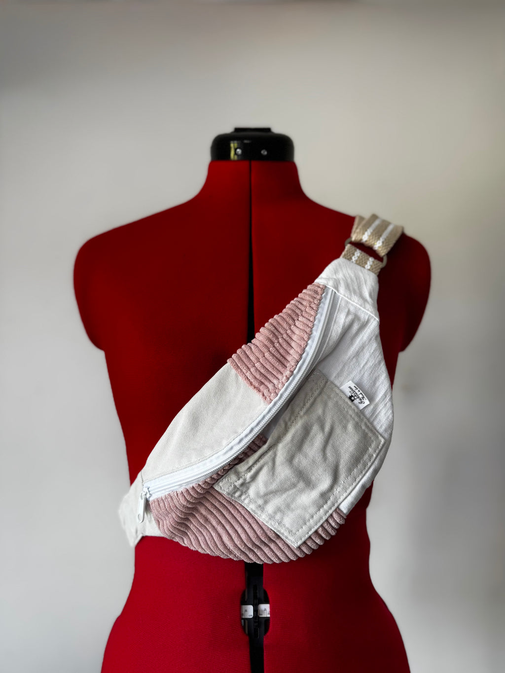 Sacoche banane QUADRY - velours rose