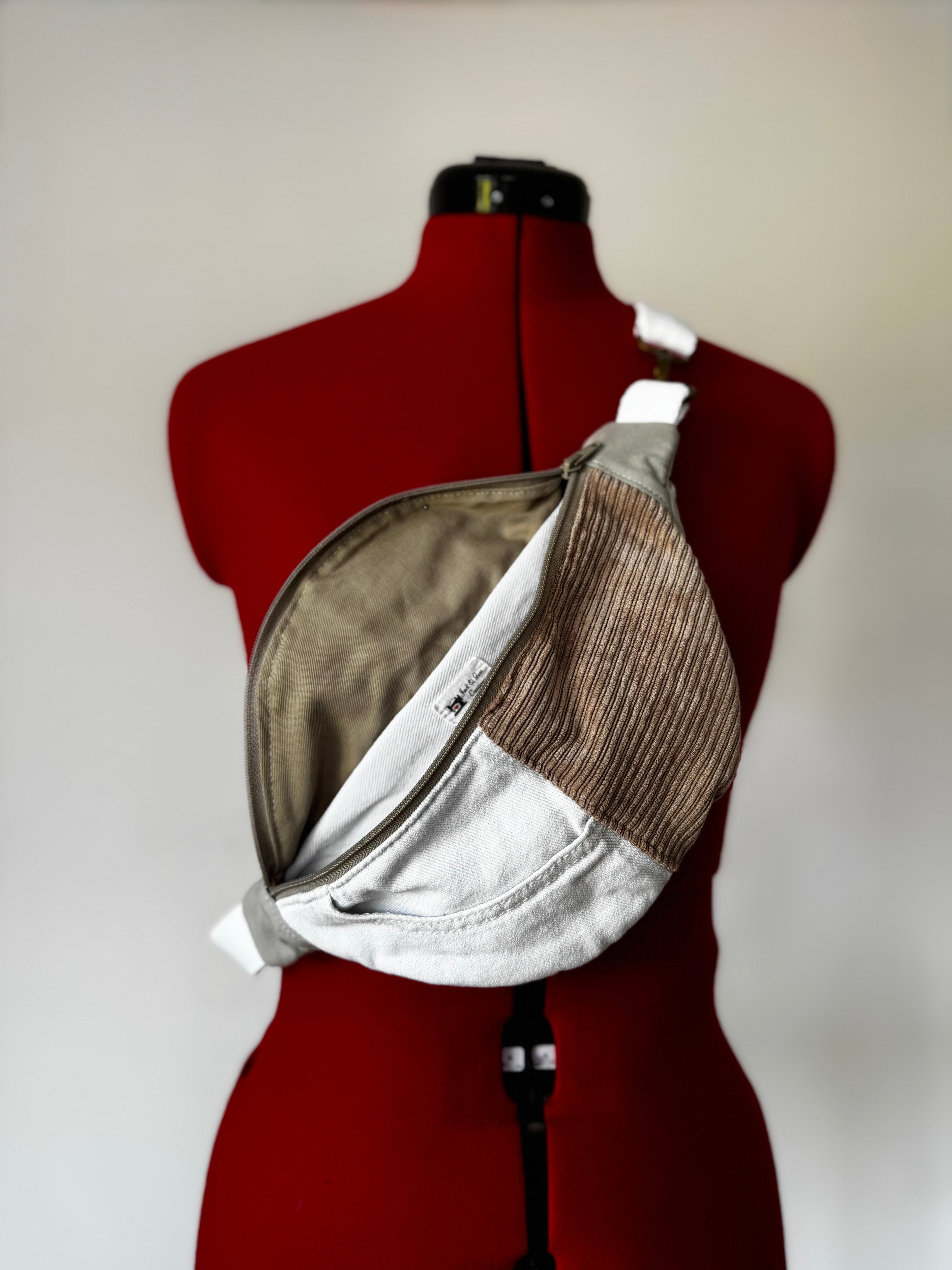 Sacoche banane QUADRY - velours beige