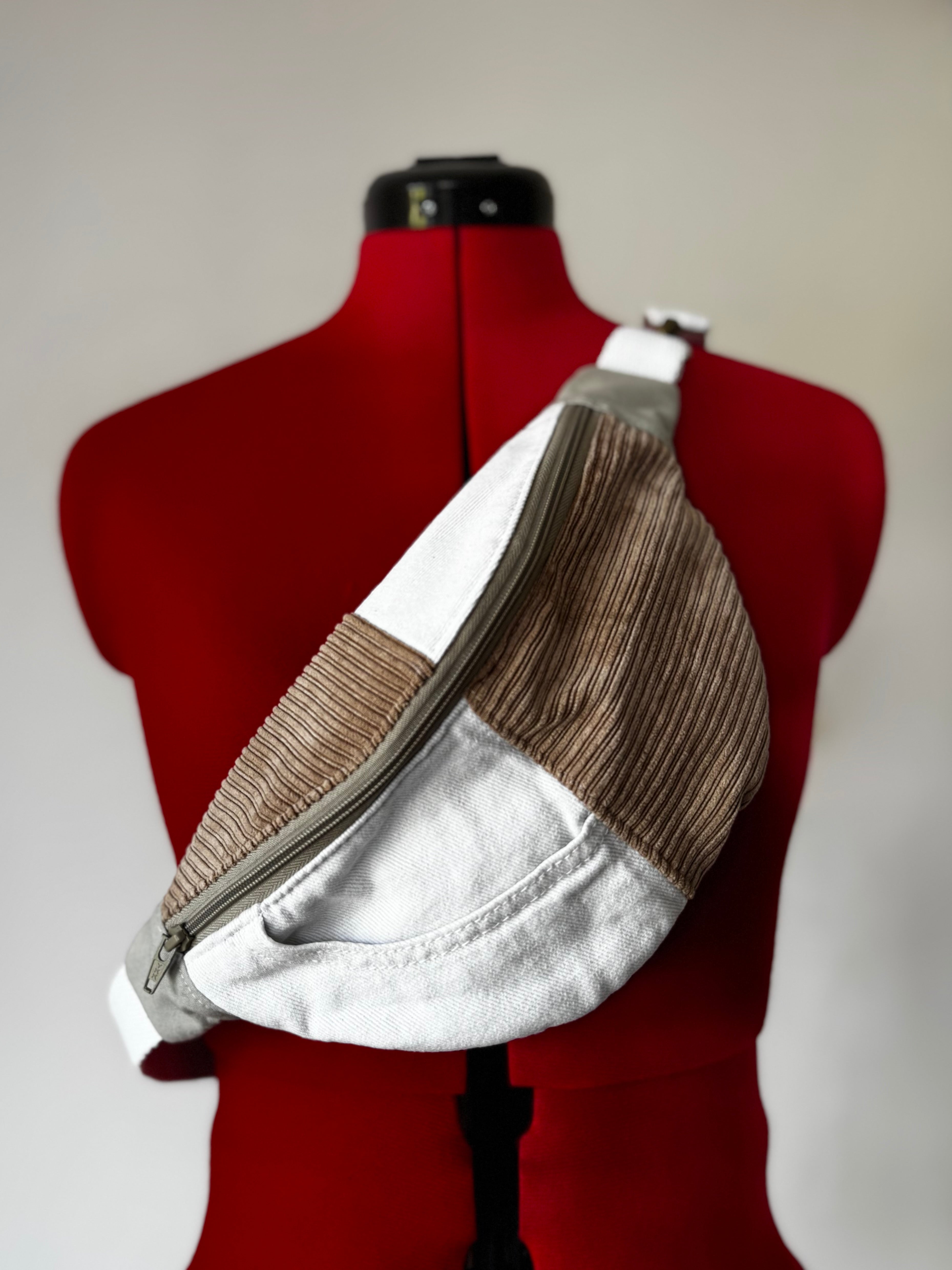 Sacoche banane QUADRY - velours beige